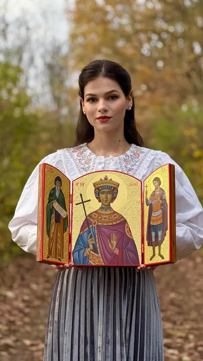 Icoană de familie: Sfânta Elena, Sfântul Ioan Casian și Sfântul Sebastian